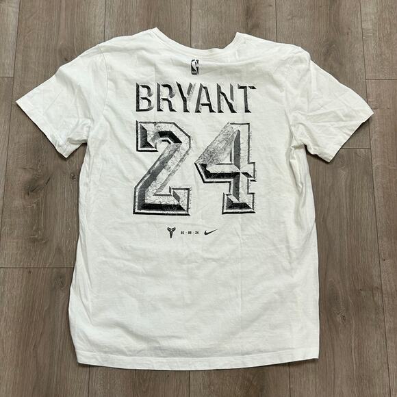 Nike Kobe Bryant Los Angeles Lakers Memorial Statue Unveil Tee T Shirt Size L B4 - Picture 4 of 5